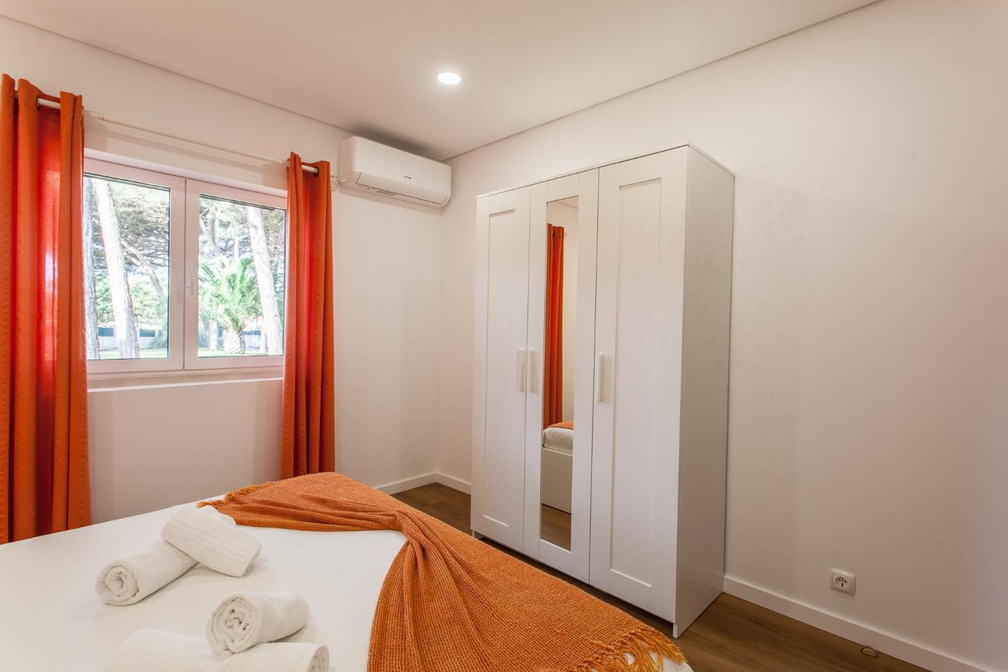 Ocean, Pines And Mountain - Renovated February 2025 - Ac Villa Colares Bagian luar foto
